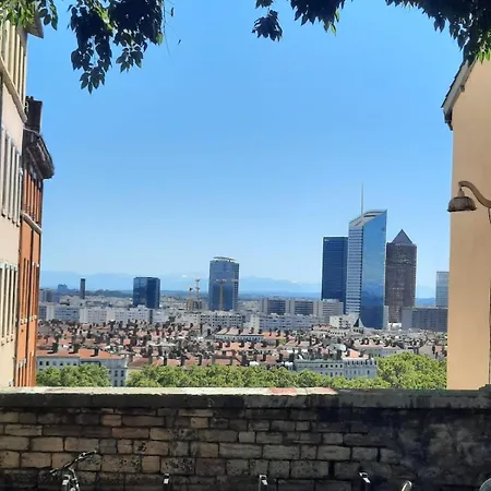 Pentes De La Croix-rousse Le D'or